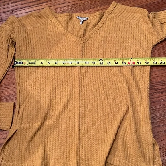 BKE Sweater - Picture 5 of 6